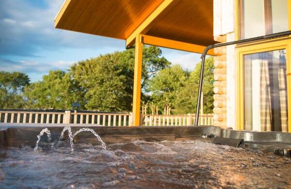 Blue sky lodges hot tubs in scotland